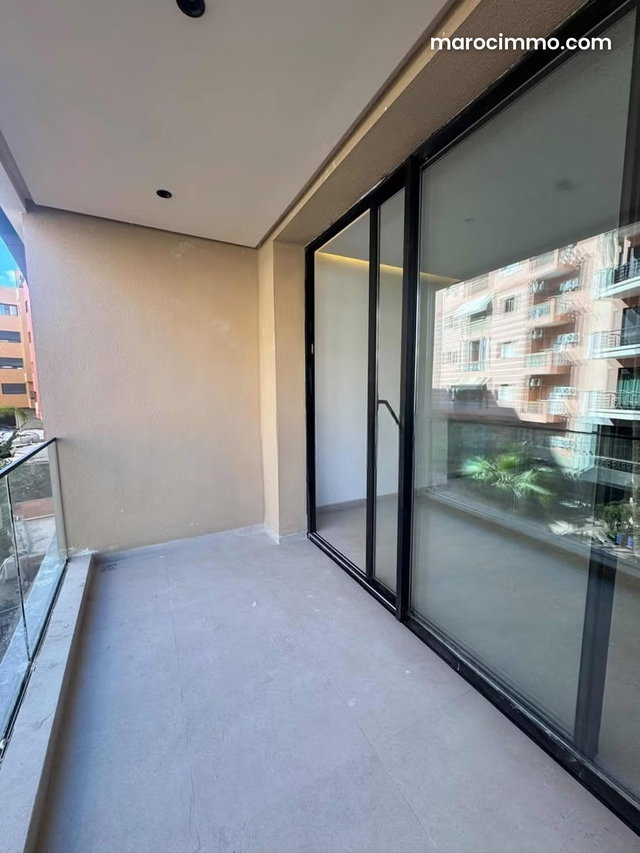 Superbe appartement au 5eme étage avec terasse — 4