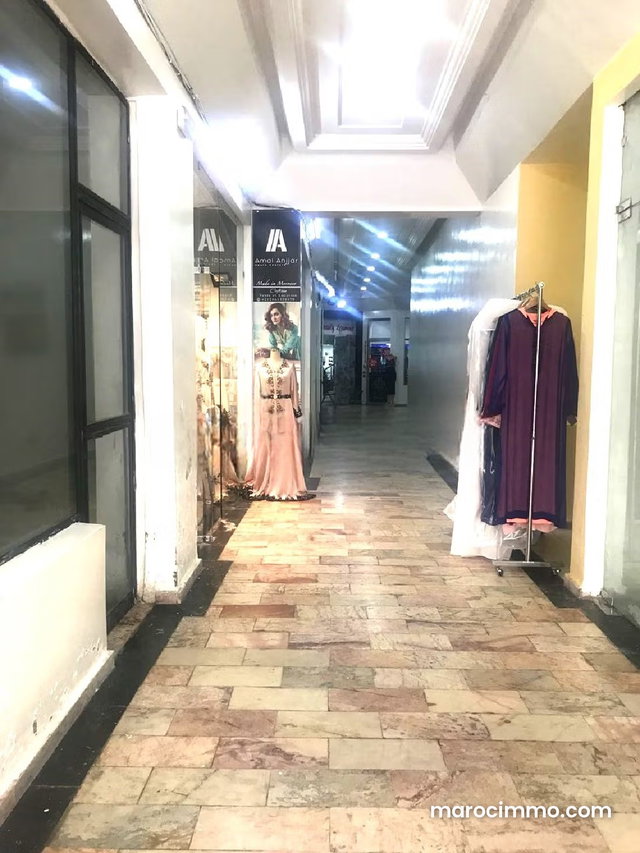 Vente Magasin maarif 14m² et 7m² box — 2