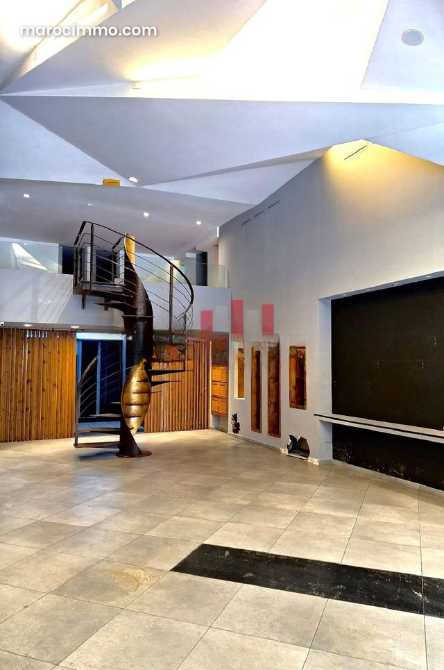 Local commercial premium de 220m2 à la location Bd Zerktouni — 4
