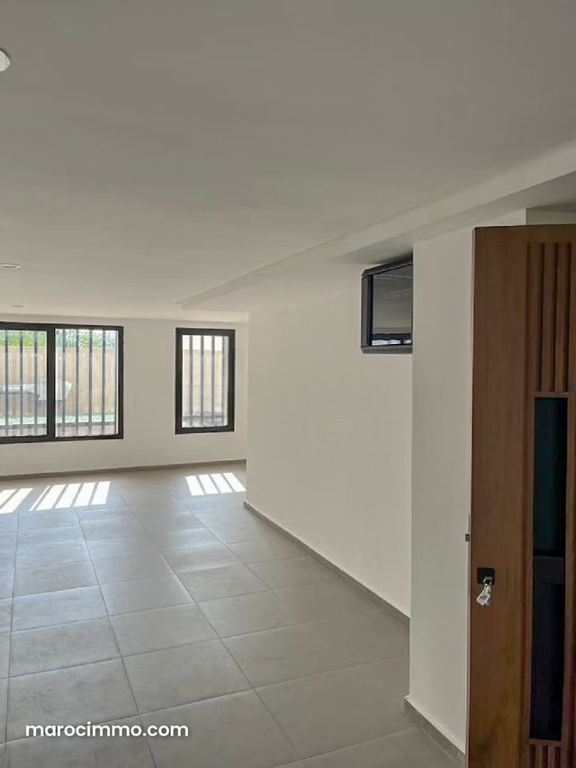 Plateau Bureau de 93 m² à louer au Oasis — 3