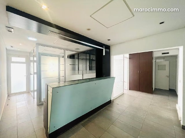 Gauthier Office Space 179 m² Terrace — 3