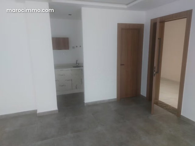 Bureau en plein bd elqoods neuf à louer 82m² — 5