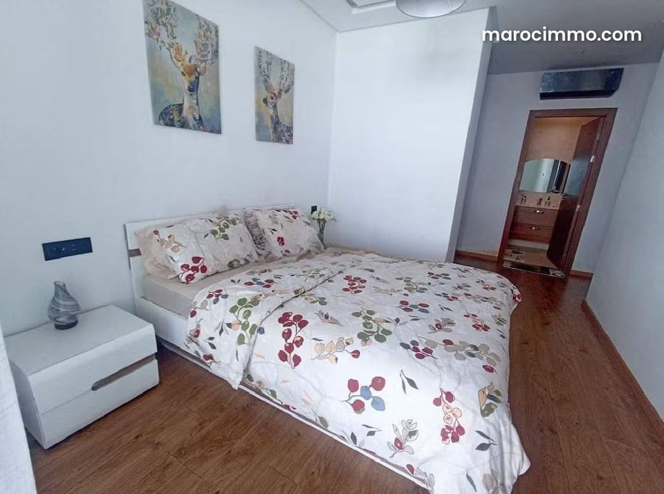 Bel appartement meublé 2 chambres à CFC