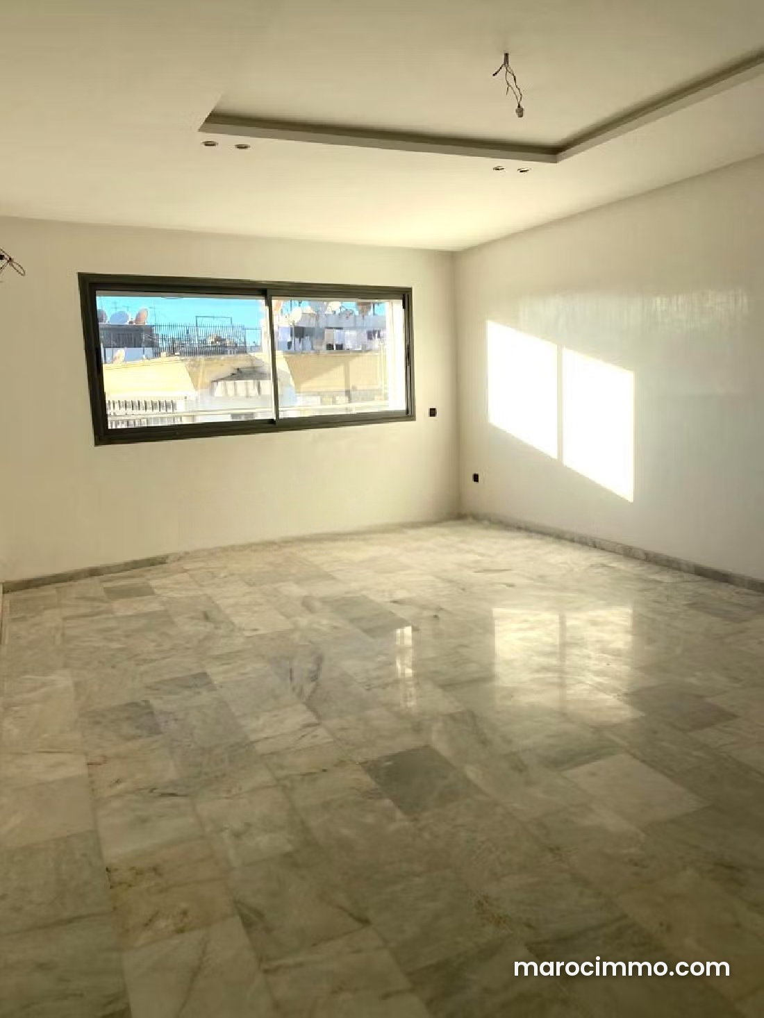 Appartement 4 pièces avec terrasse au Quartier des Hôpitaux Casablanca — Casablanca