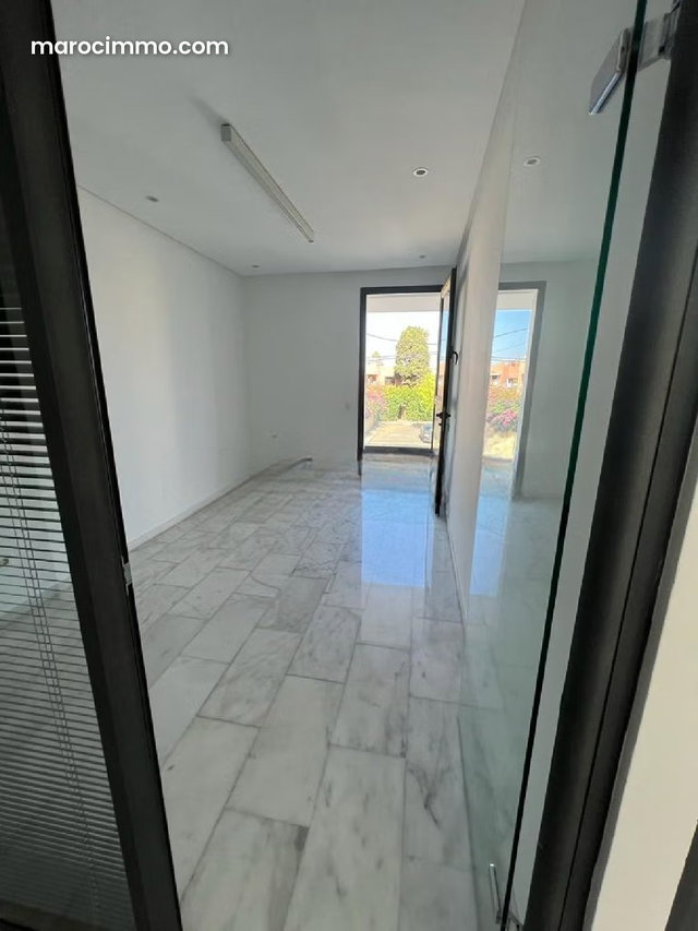 A louer villa usage bureau 300m² utile HAY HANA — 4
