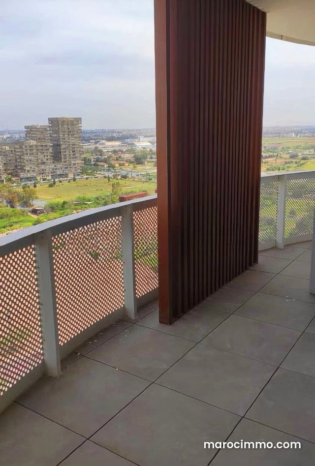High Floor Flat with Beautiful View — 2