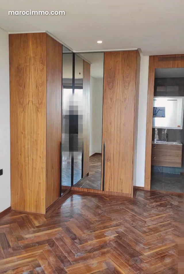 High Floor Flat with Beautiful View — 4