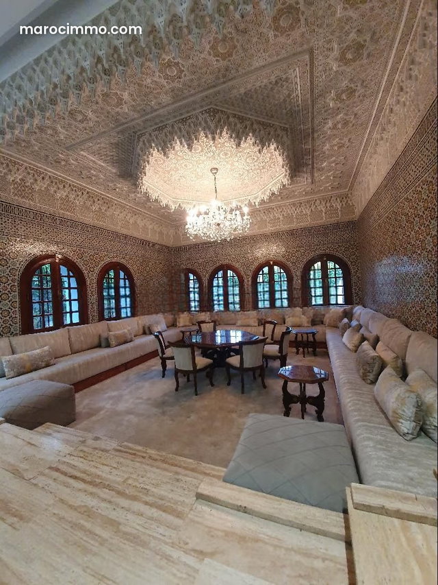 Stunning Corner Villa for Rent in Cil — 4