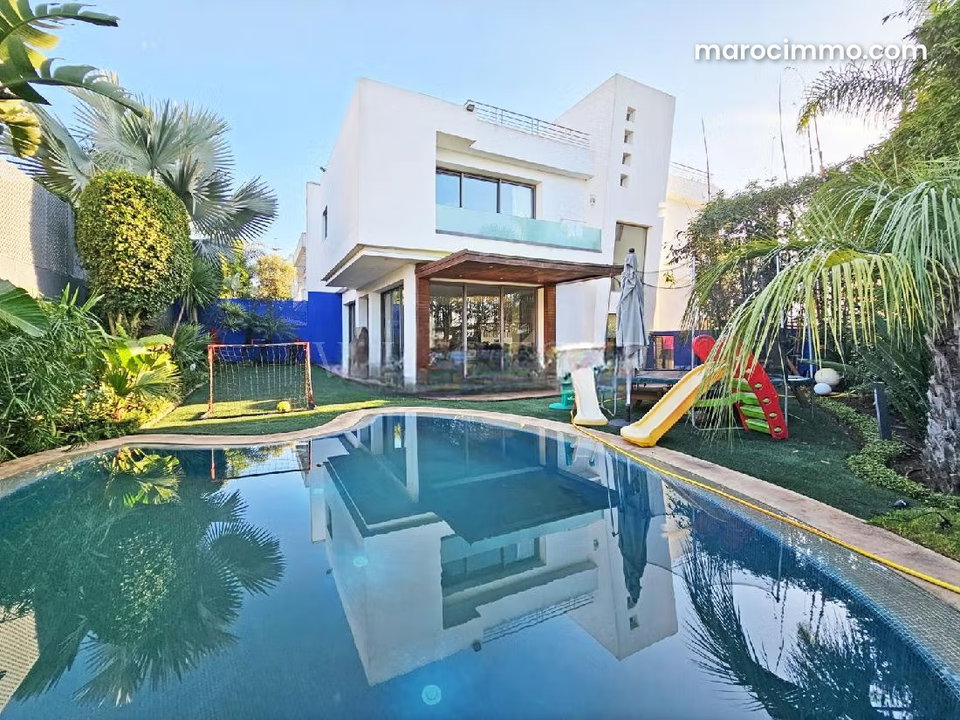 Rent a Modern 4-Bedroom Villa in Ain Diab Casablanca with Pool