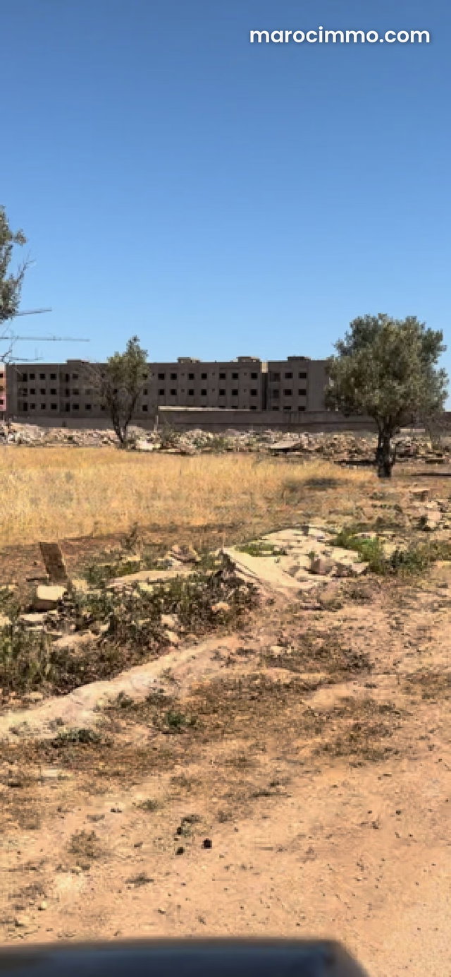 Fes, route de sefrou terrain en vente villa 2525 m² R3 — 3