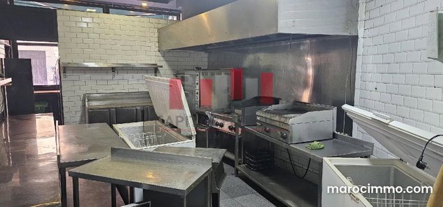 Restaurant café de 208 m aménagé et équipé en plein coeur quartier Gauthier a la location — 3