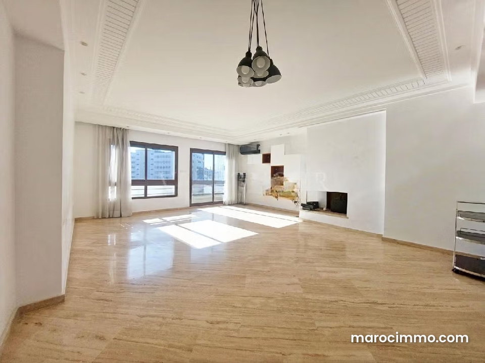 3-Bedroom Apartment for Rent with Palmier Terrace, Casablanca