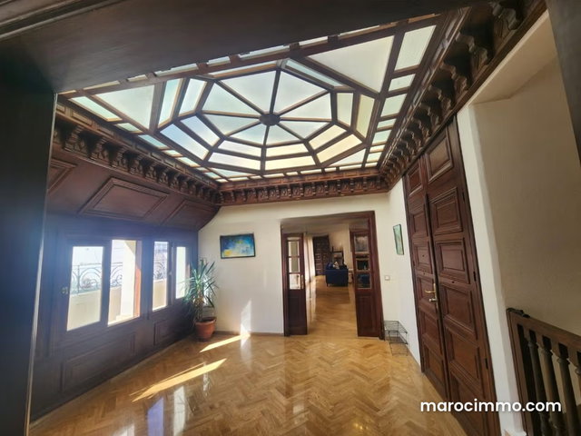 Appartement à Vendre de 704.0 m² à Casablanca, Hopitaux — 5