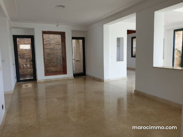 Trés belle villa vue sur golf pour location vide — 2