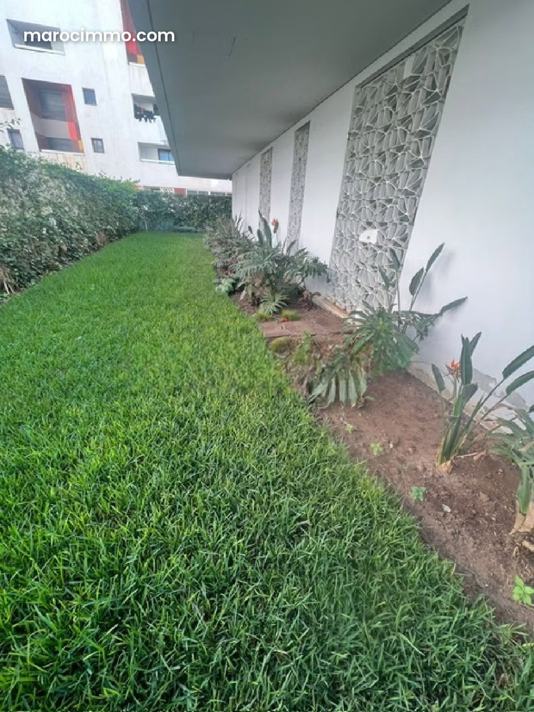 Ground-floor garden apartment, 360 m², Casablanca Finance City, four bedrooms — Casablanca