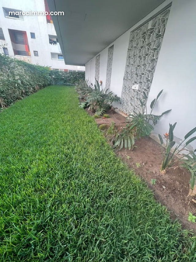 Rez de jardin, 4 chambres au cfc — Casablanca