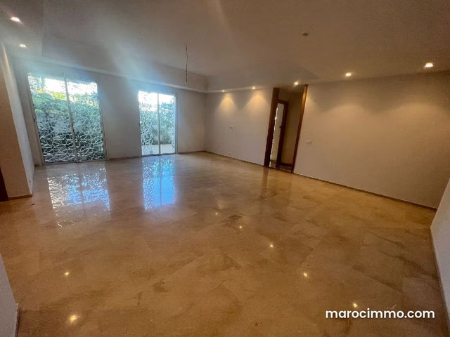 Rez de jardin, 4 chambres au cfc — 3