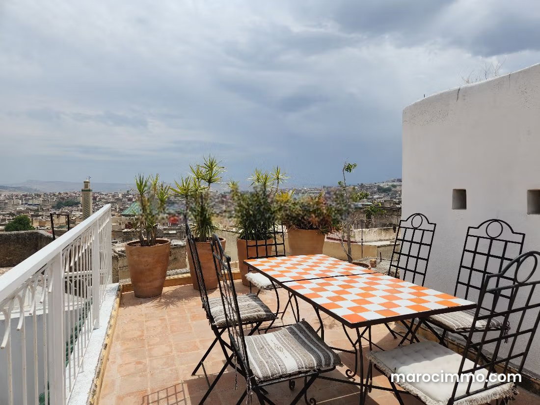 Riad-Style House in Talaa, Fez, with Authentic Character for Sale — Fez