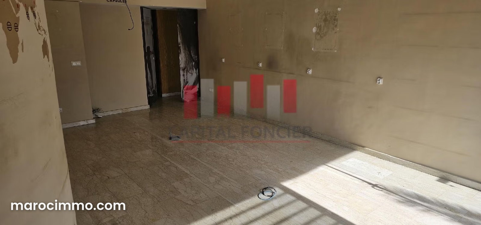 محل تجاري مميز للكراء في قلب حي راسين بالدار البيضاء — الدار البيضاء