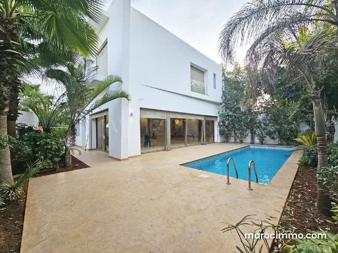 420 m² Villa with Pool and Garden, C.I.L, Casablanca — Casablanca