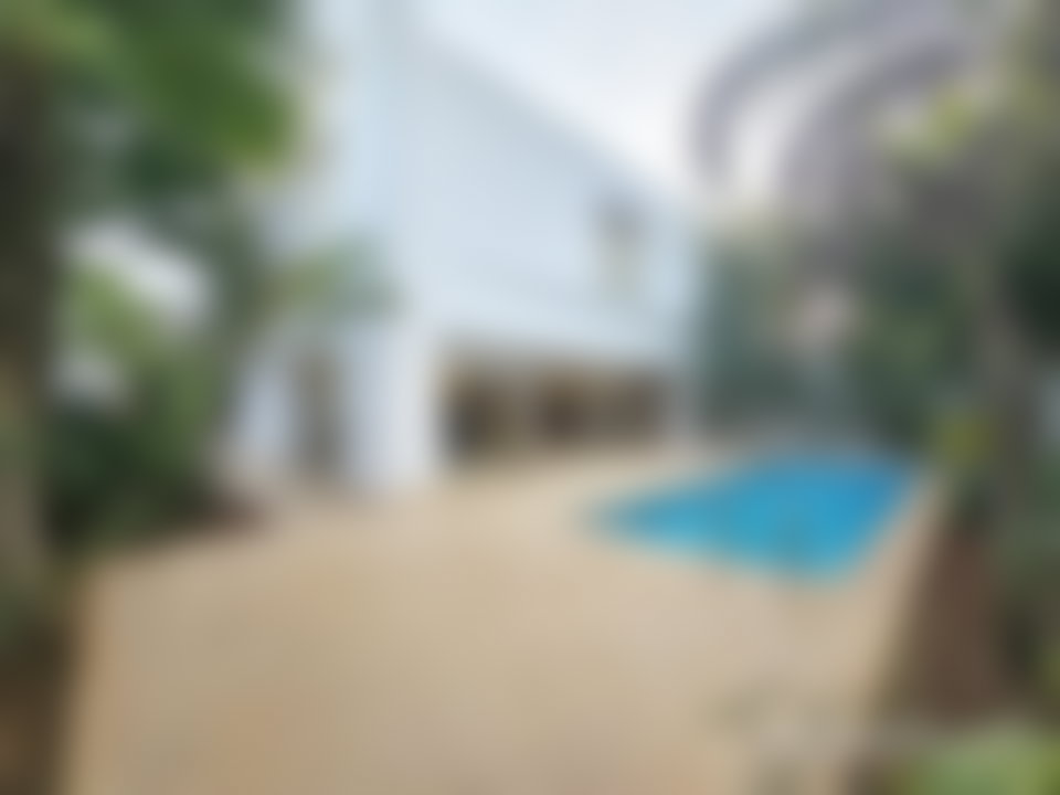 Villa 420 m² avec piscine et jardin, C.I.L, Casablanca