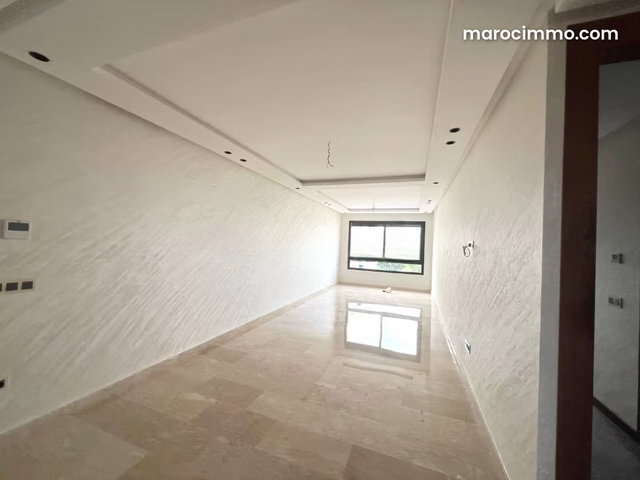 Studio de 53m2 au quartier des hôpitaux — 2