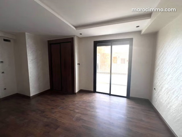 Studio de 53m2 au quartier des hôpitaux — 5