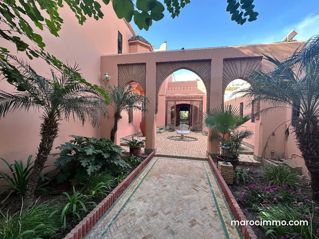 Grande villa à vendre à la palmeraie — 3