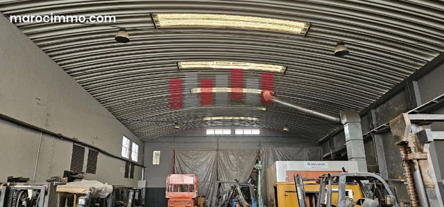 Hangar industriel de 1200 m de surface idéal pour production ou stockage a ain sebaa Coté Mc do bld mly ismail a la location — 4
