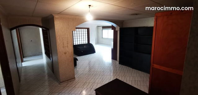 Appartement à Vendre de 212.0 m² à Casablanca, Belvedere Roches Noires — Casablanca
