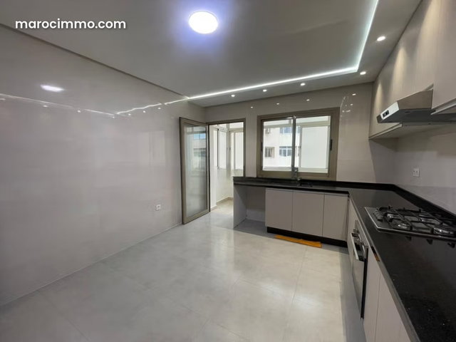 Appartement rénové de 170m² à Iberia en location — 5