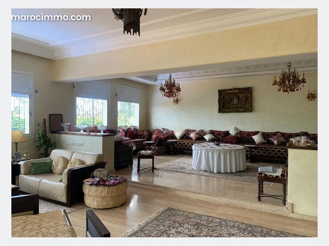Luxurious California Home for Sale. 5 Large Rooms. Fireplace, Pool — 4