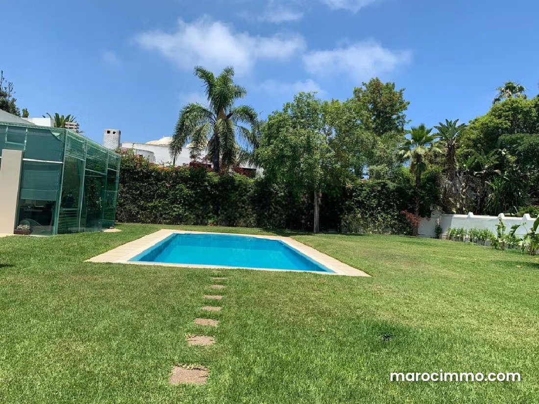 Villa 600 m² avec piscine et jardin, Anfa, Casablanca — Casablanca