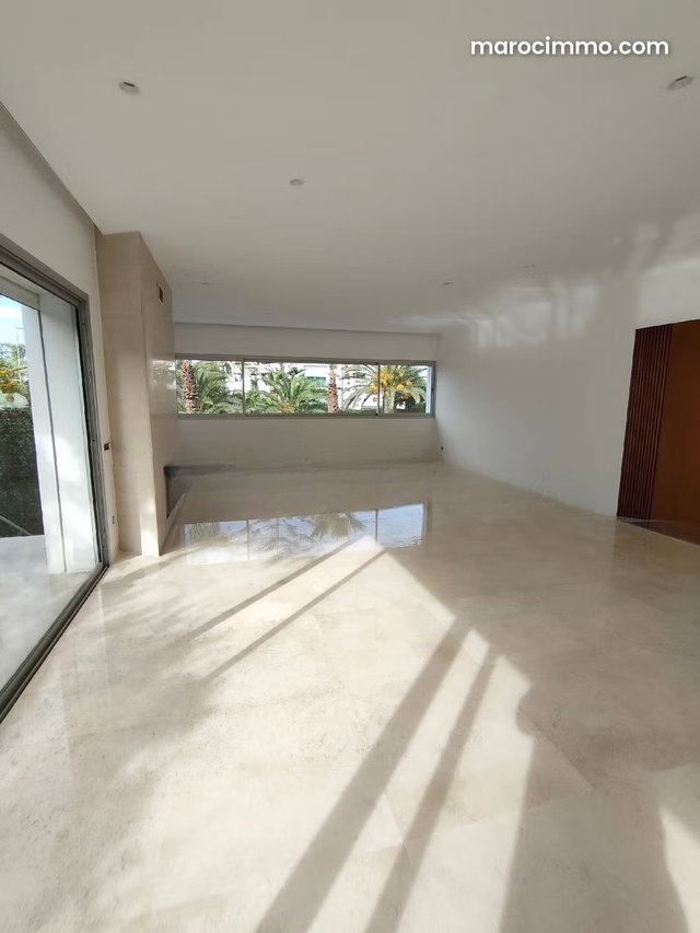 Somptueuse villa à louer à Les princesses. 6 pièces. Piscine et air conditionné — 5