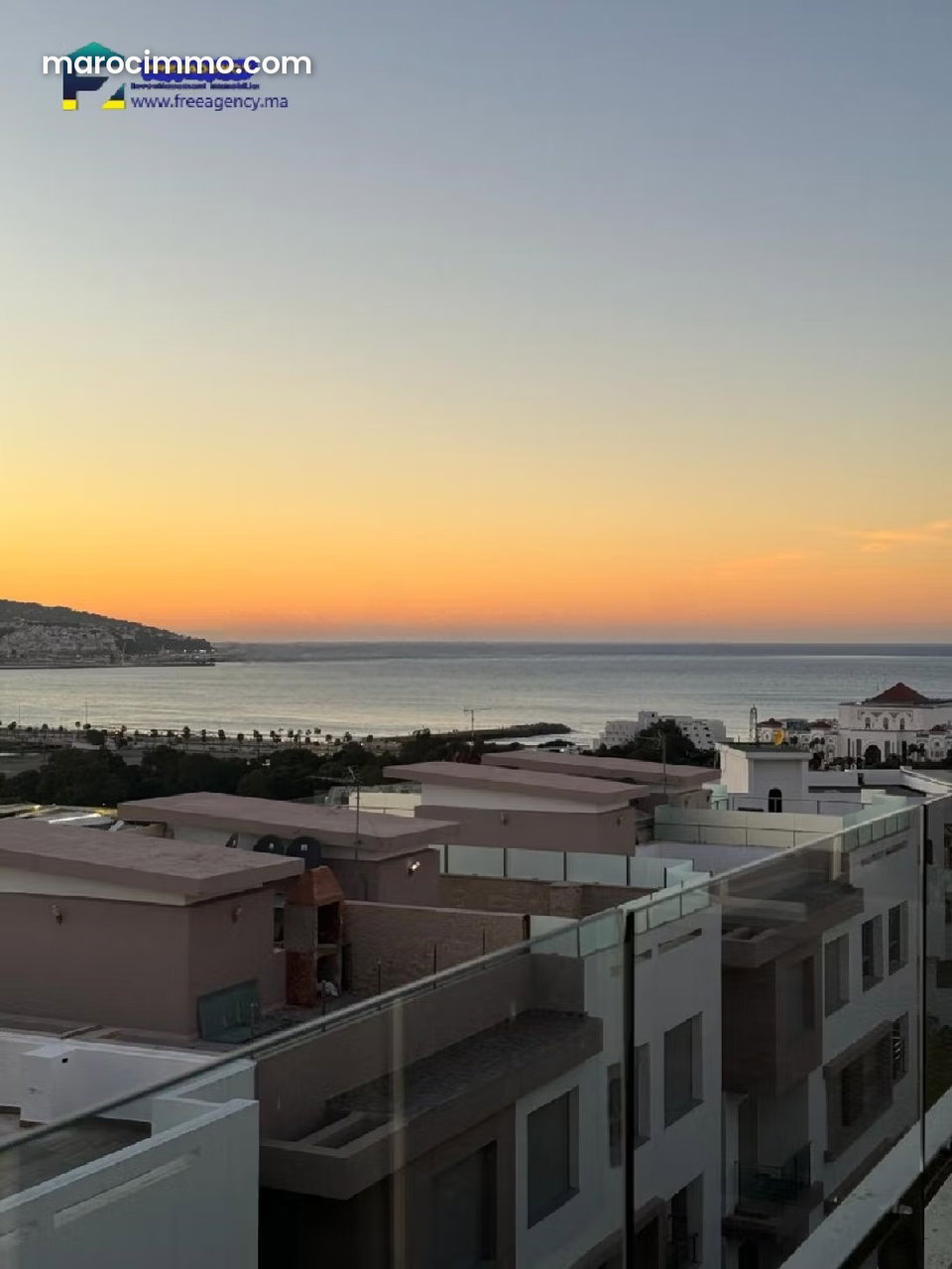 Location d'un duplex meublé avec vue sur mer