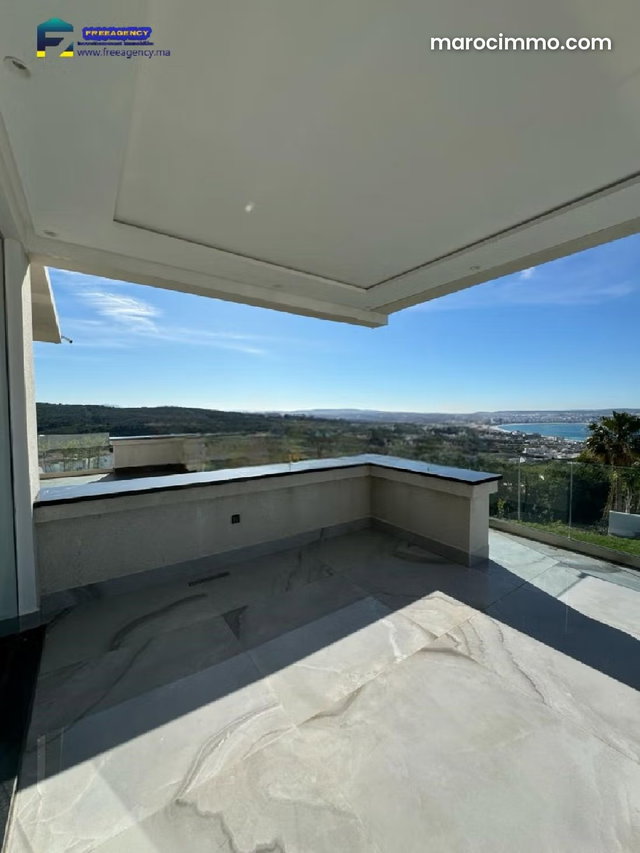 Villa en vente avec piscine privée en bord de mer — 4