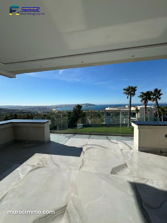 Villa en vente avec piscine privée en bord de mer — 3