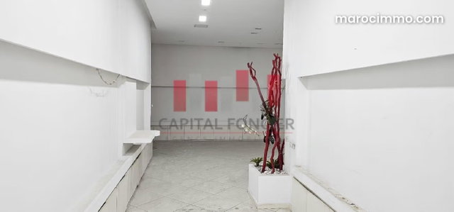 Immeuble a usage professionnel de 1800 m2 de surfaces utiles a la location en plein quartier Abdelmoumen, Tramway mitoyen — 3