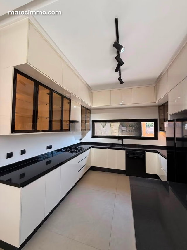 En vente excellente Villa moderne Neuve meublée de 4 suites avec piscine privée dans une résidence fermée à 15 minutes du centre ville — 3
