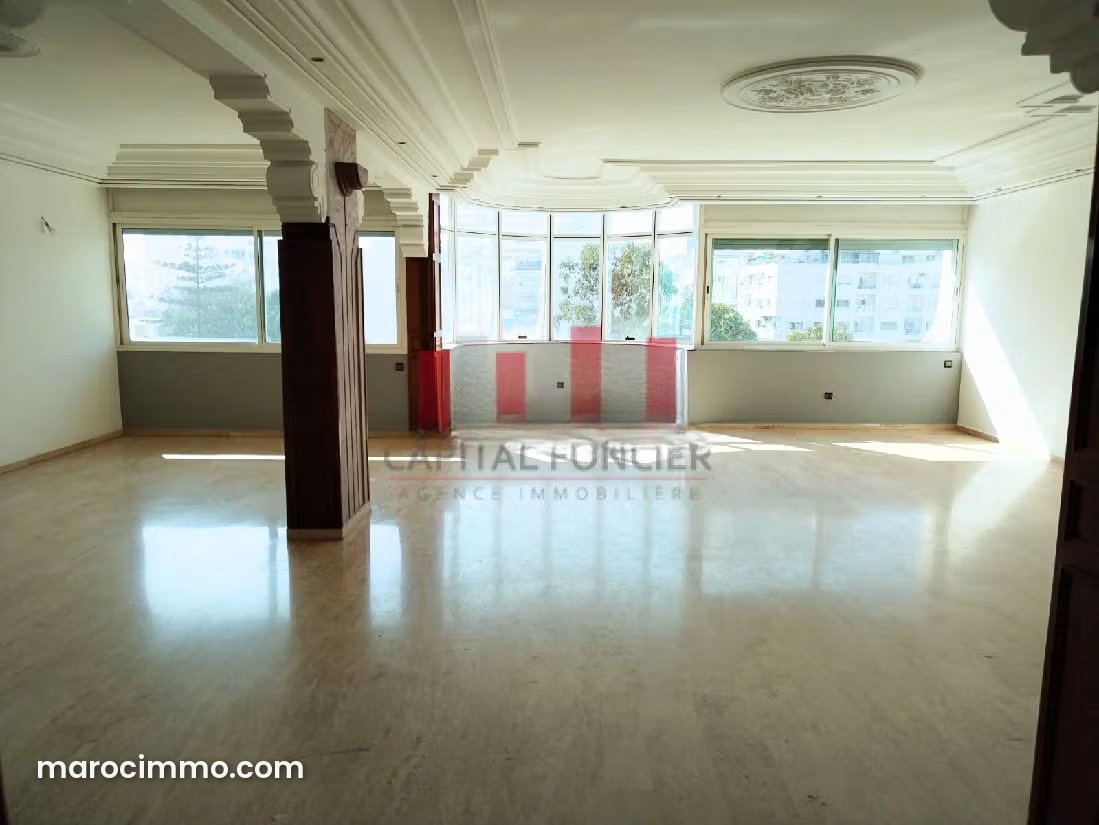 235 sqm apartment with 4 bedrooms for rent in Gauthier, Casablanca — Casablanca