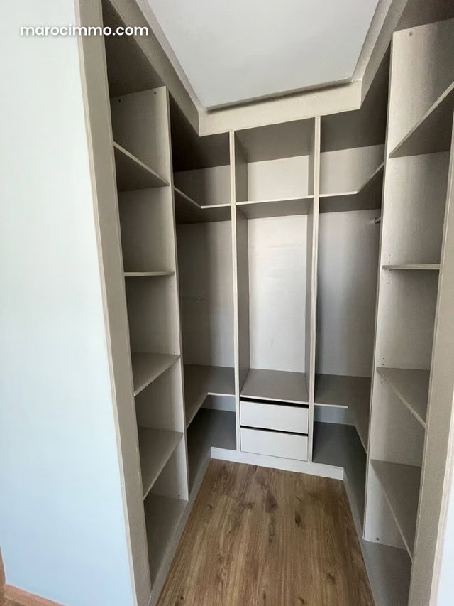 Bel appartement vide à casa finance city — 3