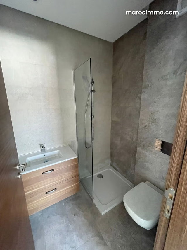 Bel appartement vide à casa finance city — 4