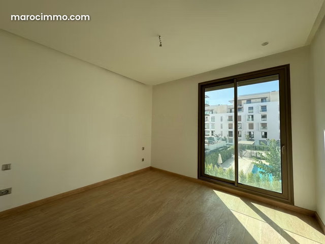 Apparemment neuf en location à souissi, Rabat, 2 chambre, 2 Salons, non moubleé — 3