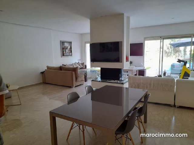 Villa de luxe vide à prestigia pour la location — 2