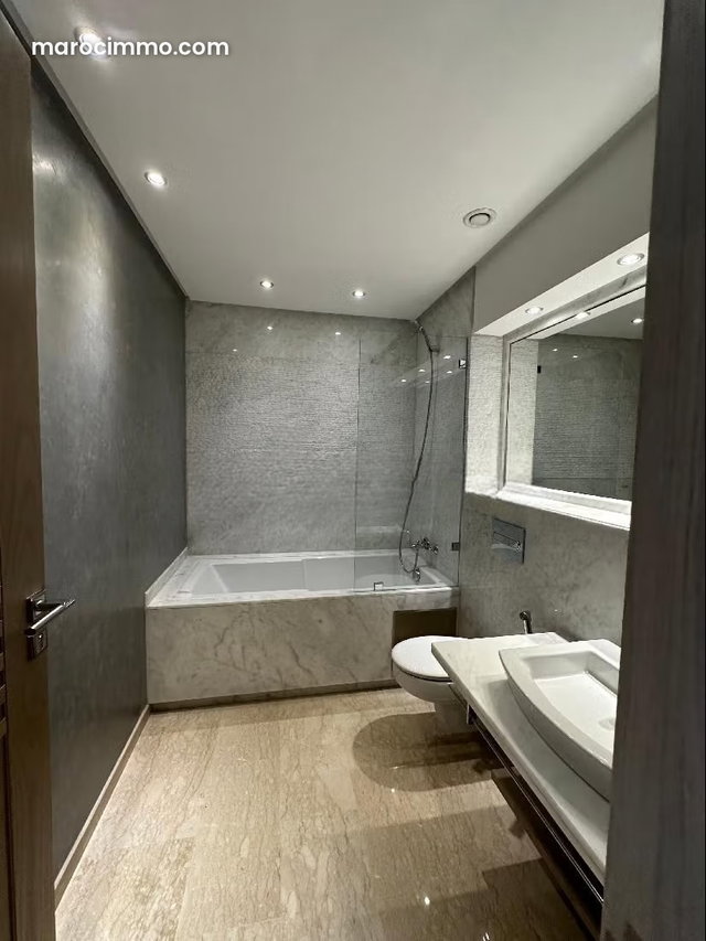Location d'un appartement à Ferme Bretonne Hay Arraha. 3 chambres agréables. Porte blindée et système de double vitrage — 4