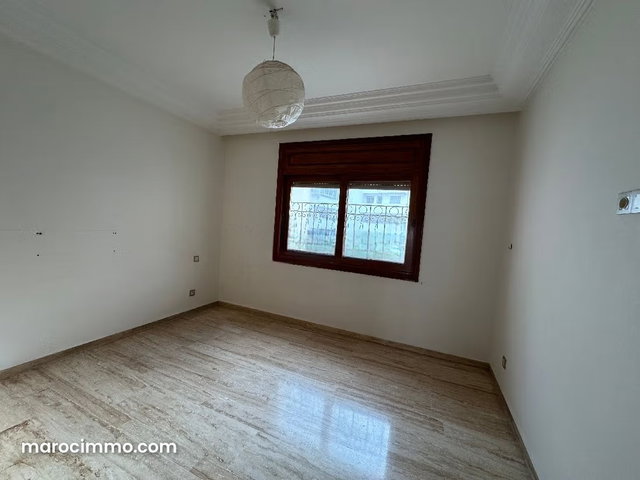 Superbe appartement à vendre à Anfa. 4 pièces confortables. Avec ascenseur — 5