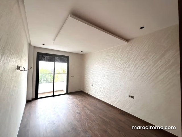 Appartement de 57 m² au quartier des hôpitaux — 4