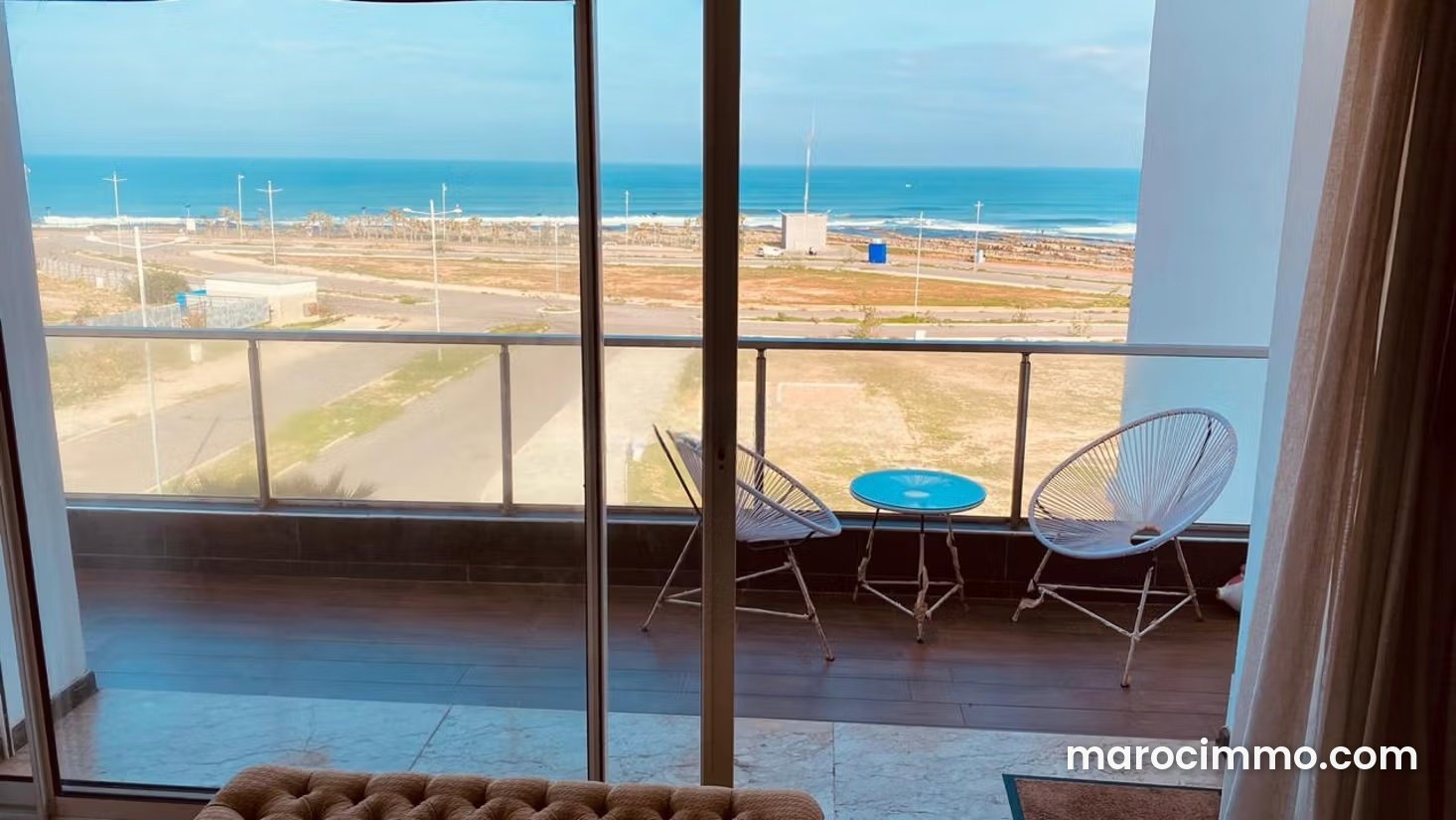 Appartement meublé vue mer avec piscine à Dar Bouazza — Dar Bouazza
