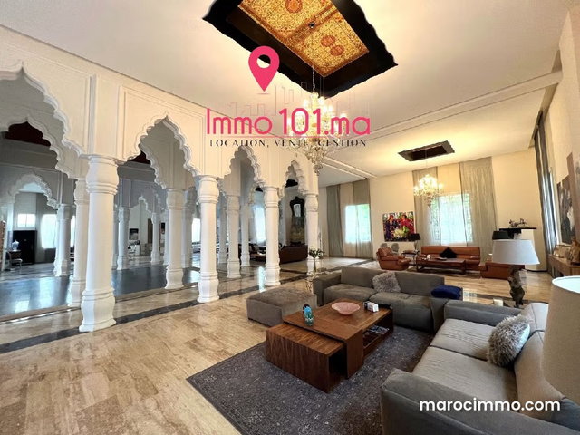 Villa à vendre à Souissi — 2
