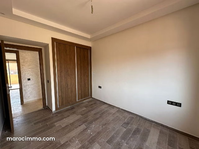 Bel Appartement 3 Chambres À Vendre Avec Terrasse — 2